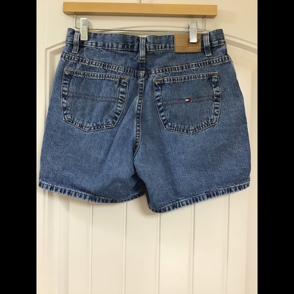 Ladies Tommy Hilfiger Jean shorts size 6